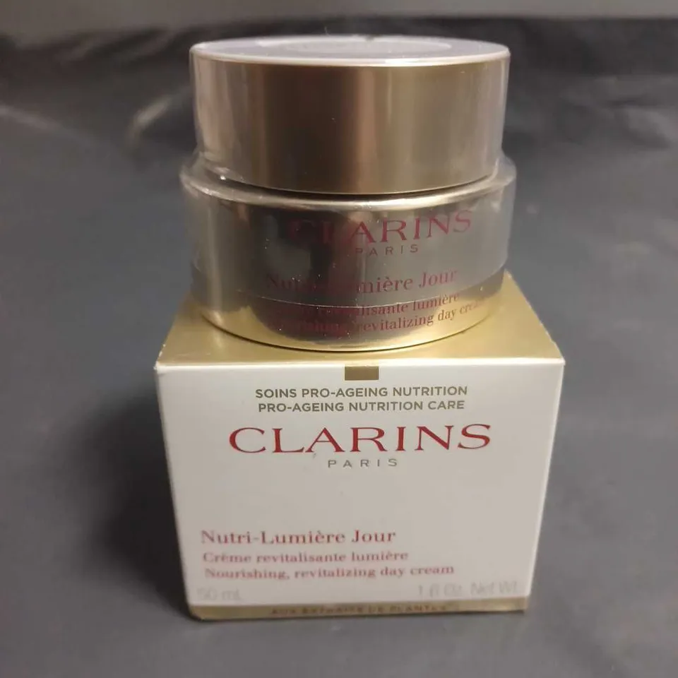 CLARINS NUTRI-LUMIERE JOUR DAY CREAM - 50ML