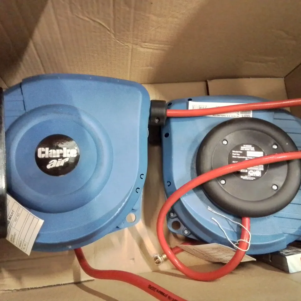 BOX OF MIXED TOOLS TO INCLUDE: X2 9 METRE RETRACTABLE AIR HOSE REELS, 1/4" AIR DIE GRINDER WITH EXTENSION AND A 16PC DEEP IMPACT SOCKET SET