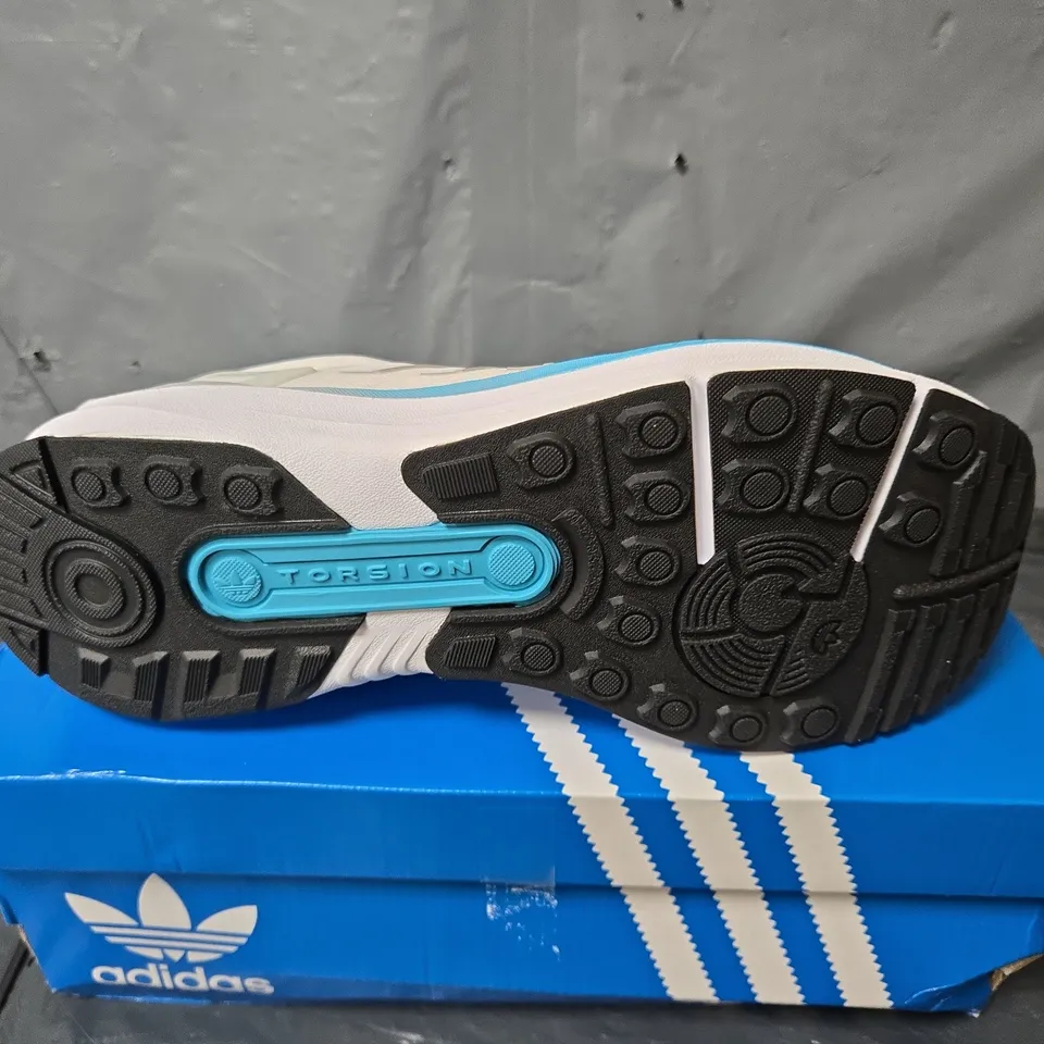 BOXED PAIR OF ADIDAS ORIGINALS ZX RS JUNIOR WHITE - UK 5.5