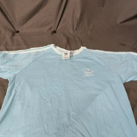 ADIDAS T-SHIRT – LIGHT BLUE, UK M (US M)
