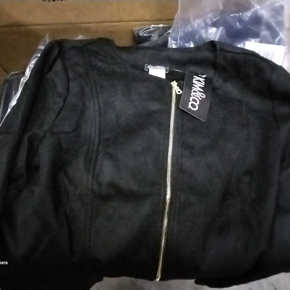 BOX OF APPROXIMATELY 30 ASSORTED BRAND NEW BAGGED KIM AND CO BLACK ZIP UP JACKETS VARIOUS SIZES
