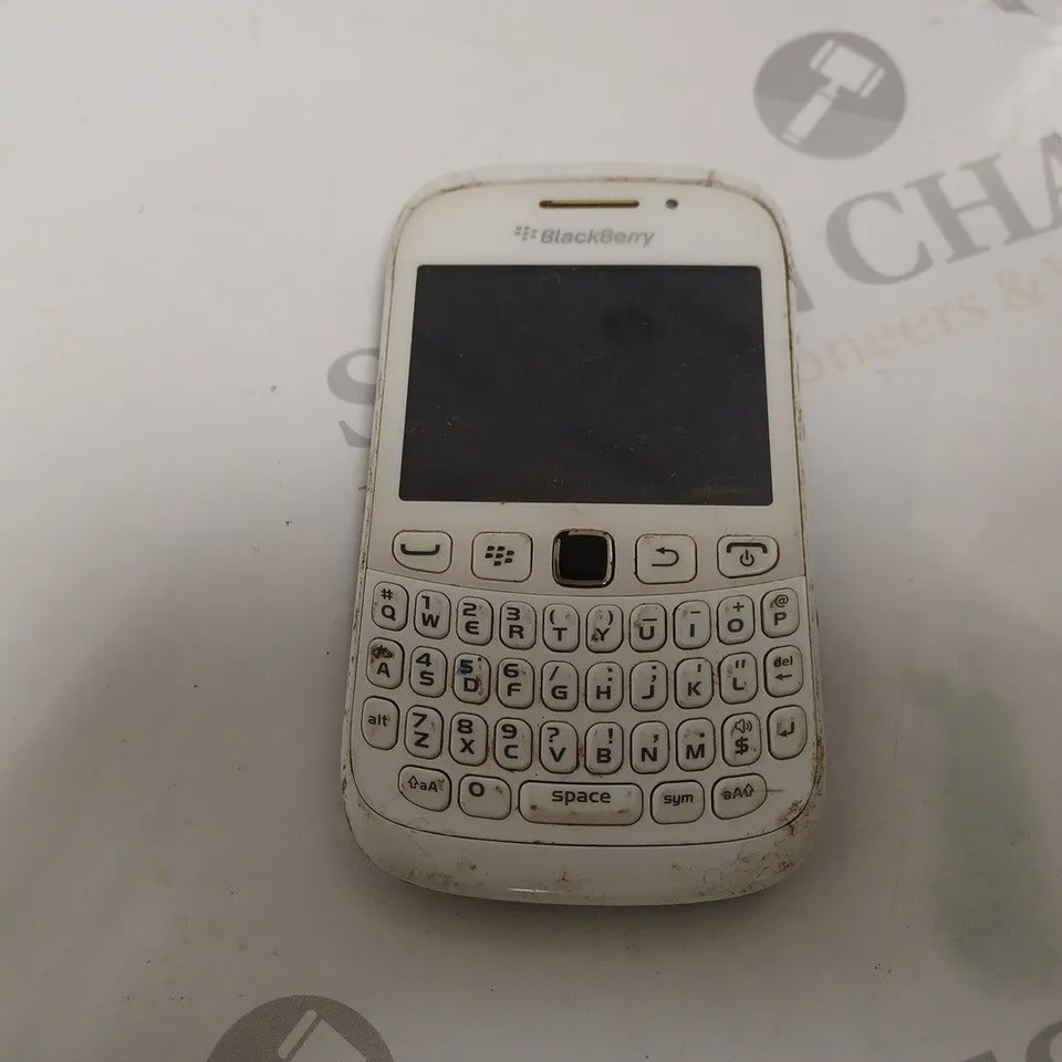 BLACKBERRY 9320