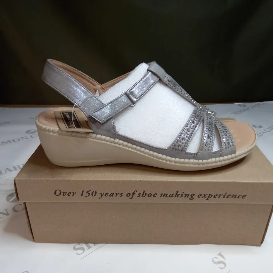 BOXED PAIR OF CUSHION WALKEMBELLISHED STRAPPY SANDALS IN PEWTER - SIZE 7
