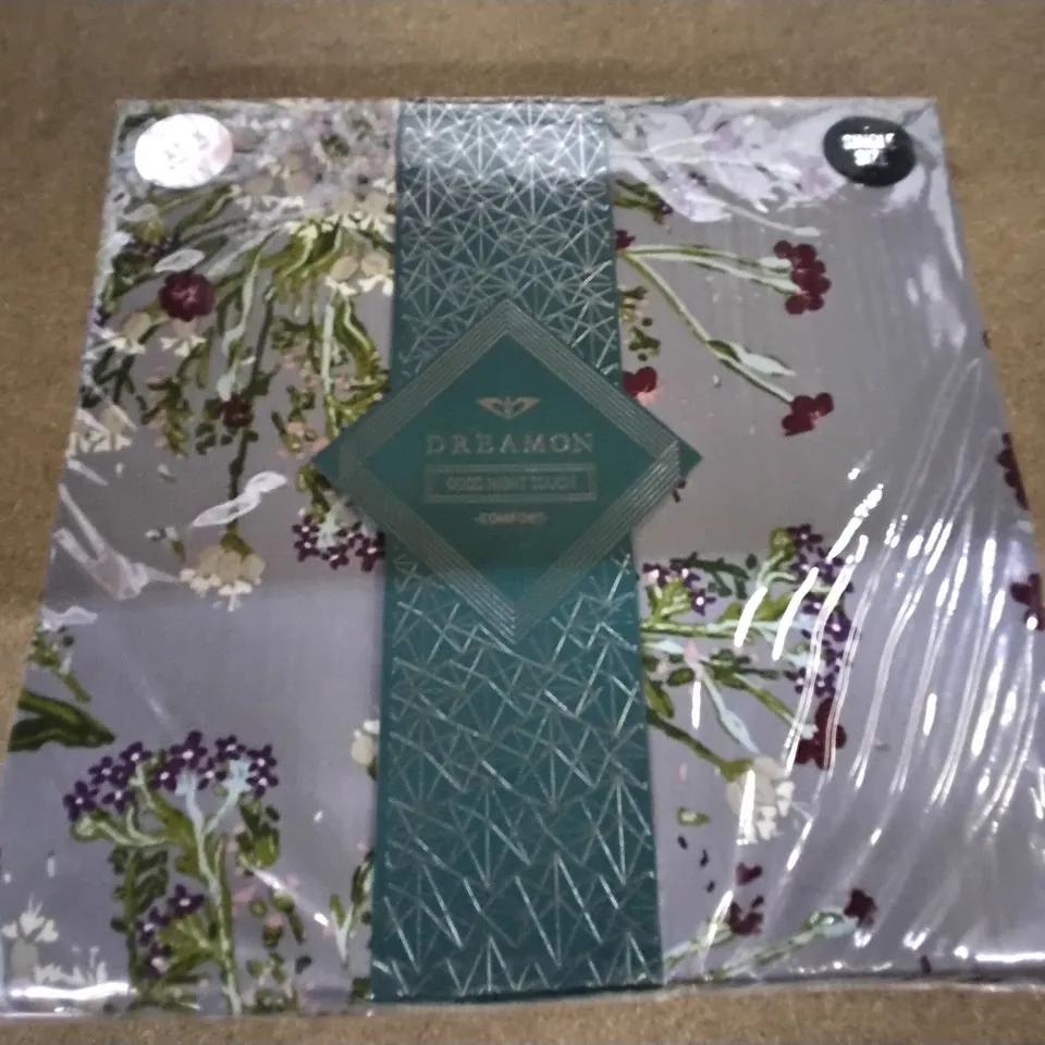 DREAMON SATIN GREY BED SHEETS (SINGLE)