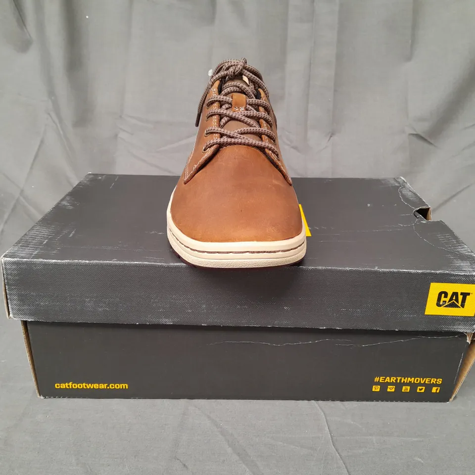 BOXED PAIR OF CAT SHOES IN BROWN UK SIZE 8