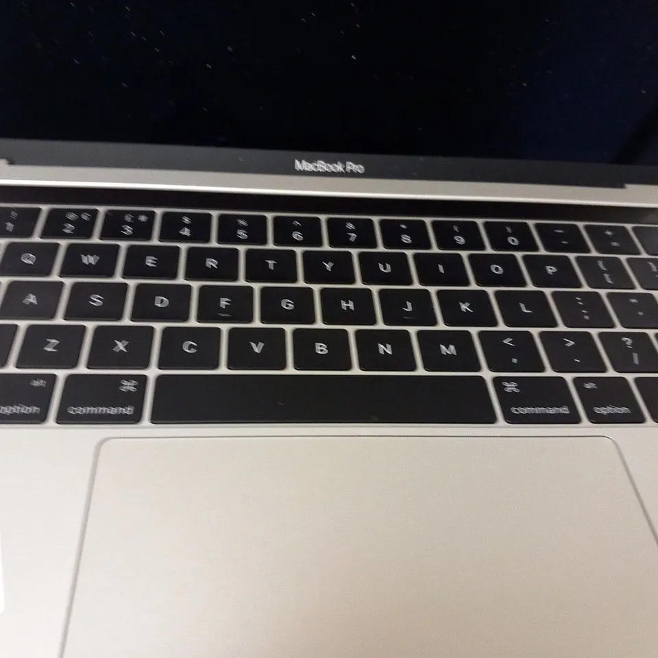 APPLE MACBOOKPRO (A1706 LATE 2016)