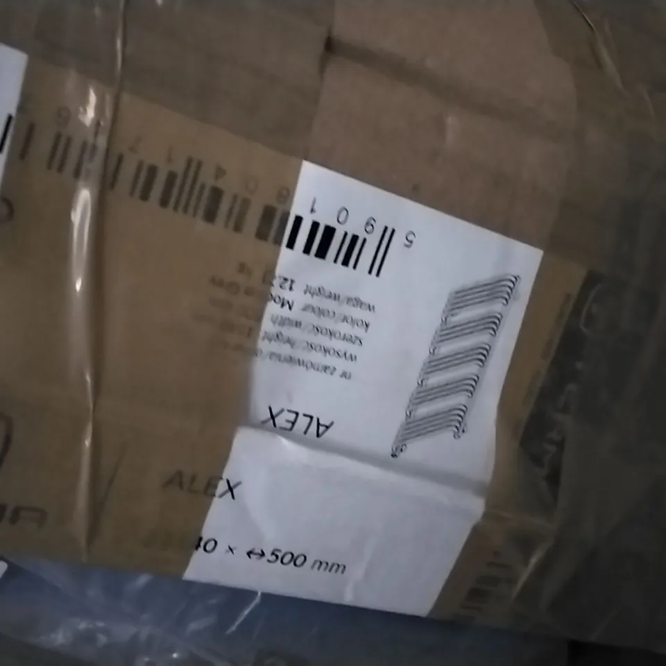 BOXED TERMA ALEX 114 X 50CM WALL MOUNTED RADIATOR 