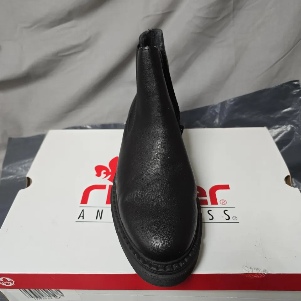 RIEKER ANTISTRESS WOMEN'S BLACK LEATHER ANKLE BOOT WITH SIDE ZIP SIZE 40