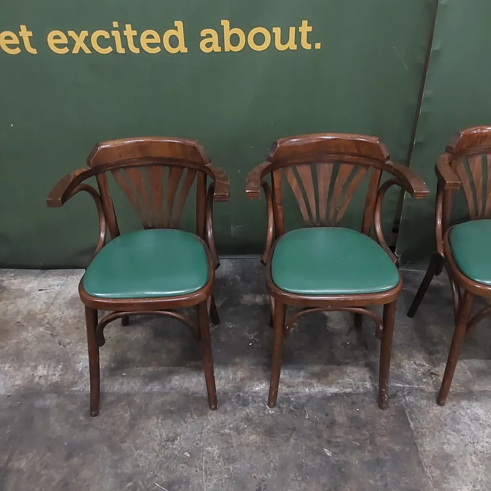 SET OF 4 VINTAGE BENTWOOD STYLE DINING CHAIRS 