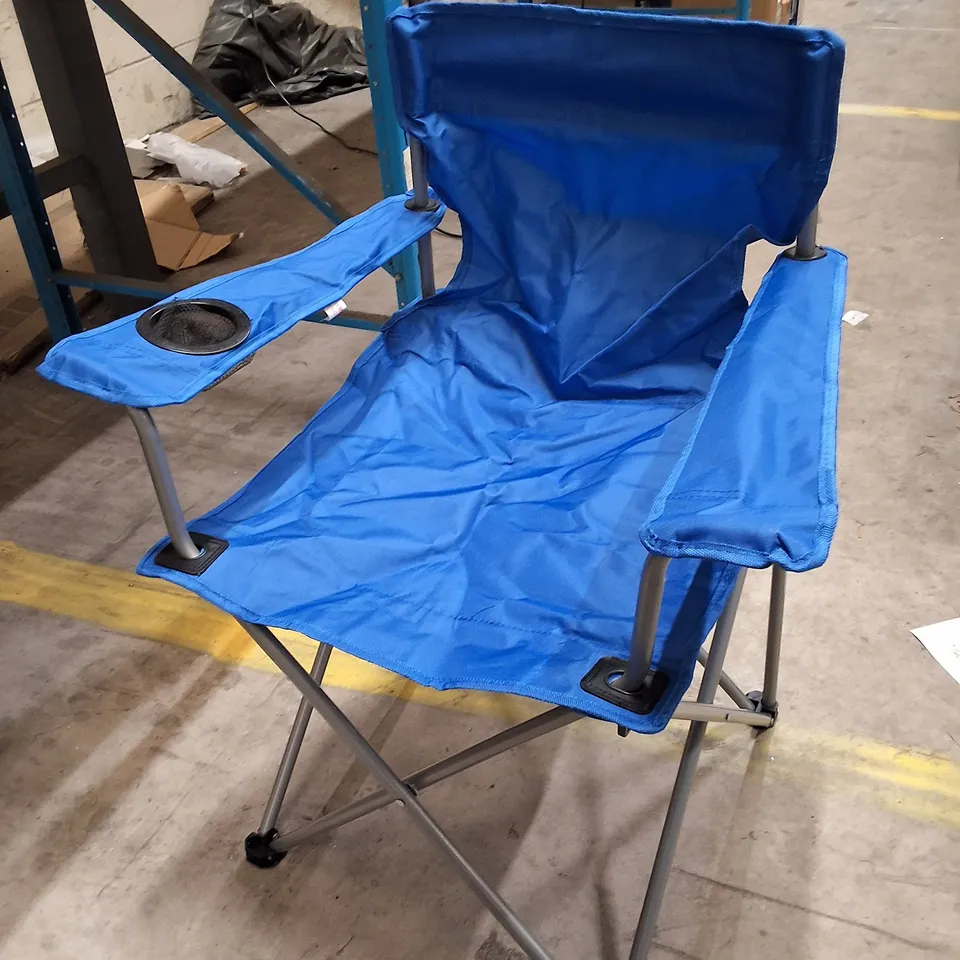 BAGGED FOLDOUT CHAIR - BLUE