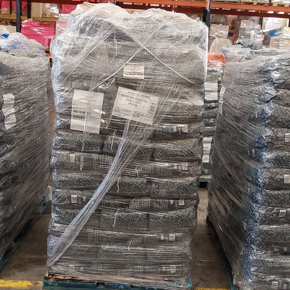 PALLET OF APPROXIMATELY 110X 5KG BAGS OF CHARCOAL BARBECUE BRIQUETTES