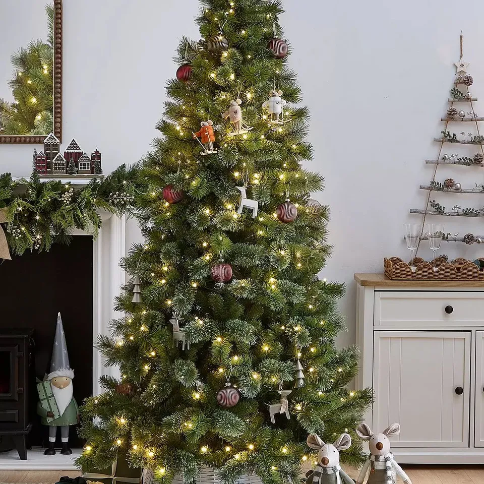 BOXED 6FT PRE LIT MIRABELLE CASHMERE TIPS CHRISTMAS TREE