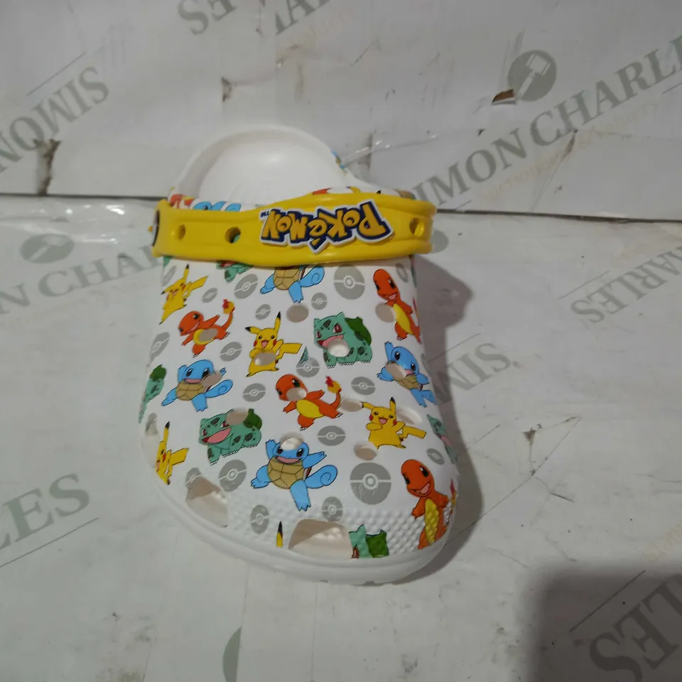BOXED PAIR OF CROCS CLASSIC POKÉMON 2 CLOGS IN MULTICOLOUR UK SIZE M3/W4