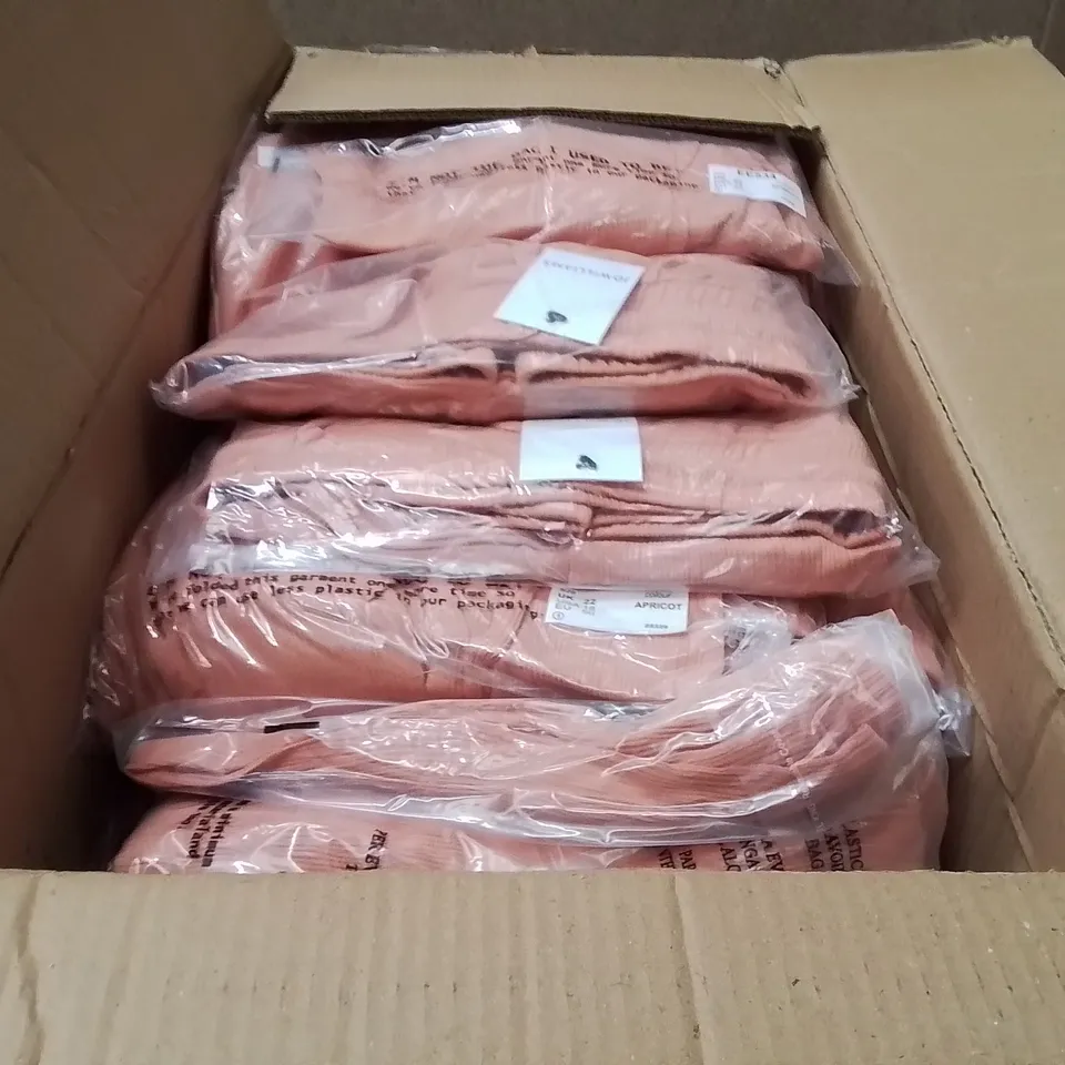 BOXED BRAND NEW APPROXIMATELY 38 JD WILLIAMS CRINKLE WIDE LEG TROUSERS APRICOT SIZE 22