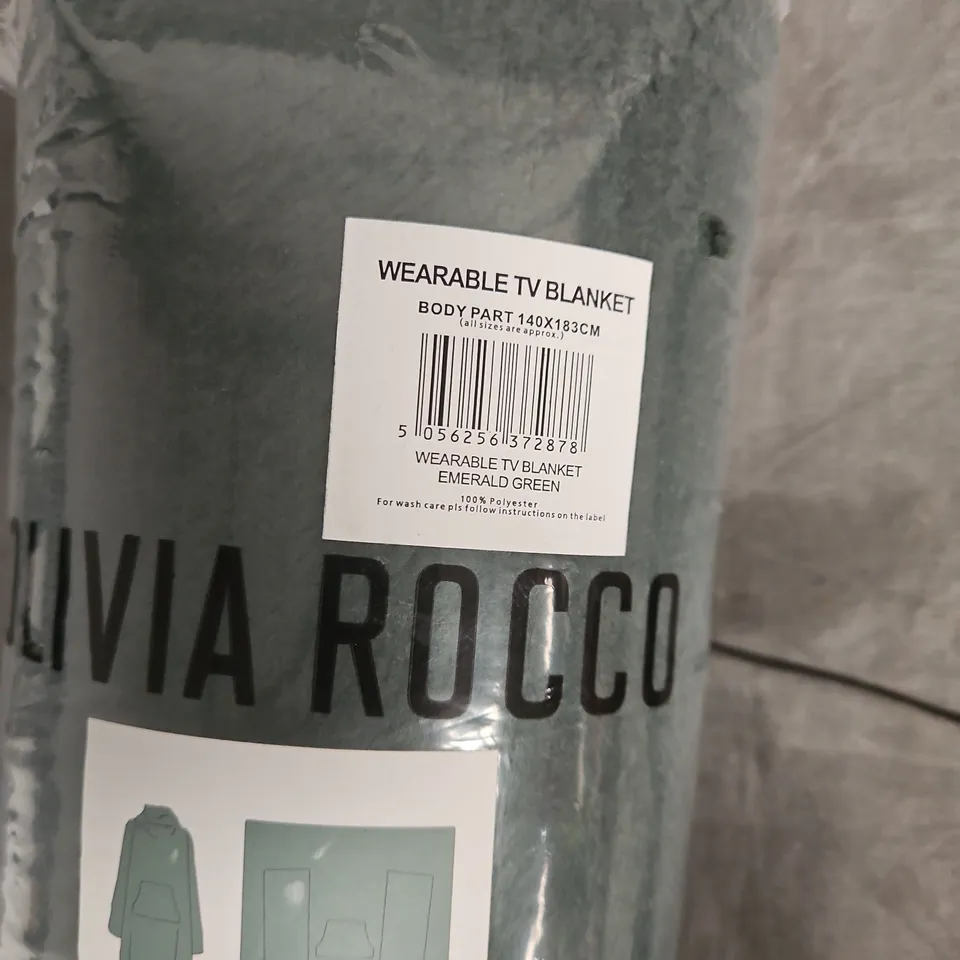 BAGGED OLIVIA ROCCO WEARABLE TV BLANKET – EMERALD GREEN, 140X183 CM