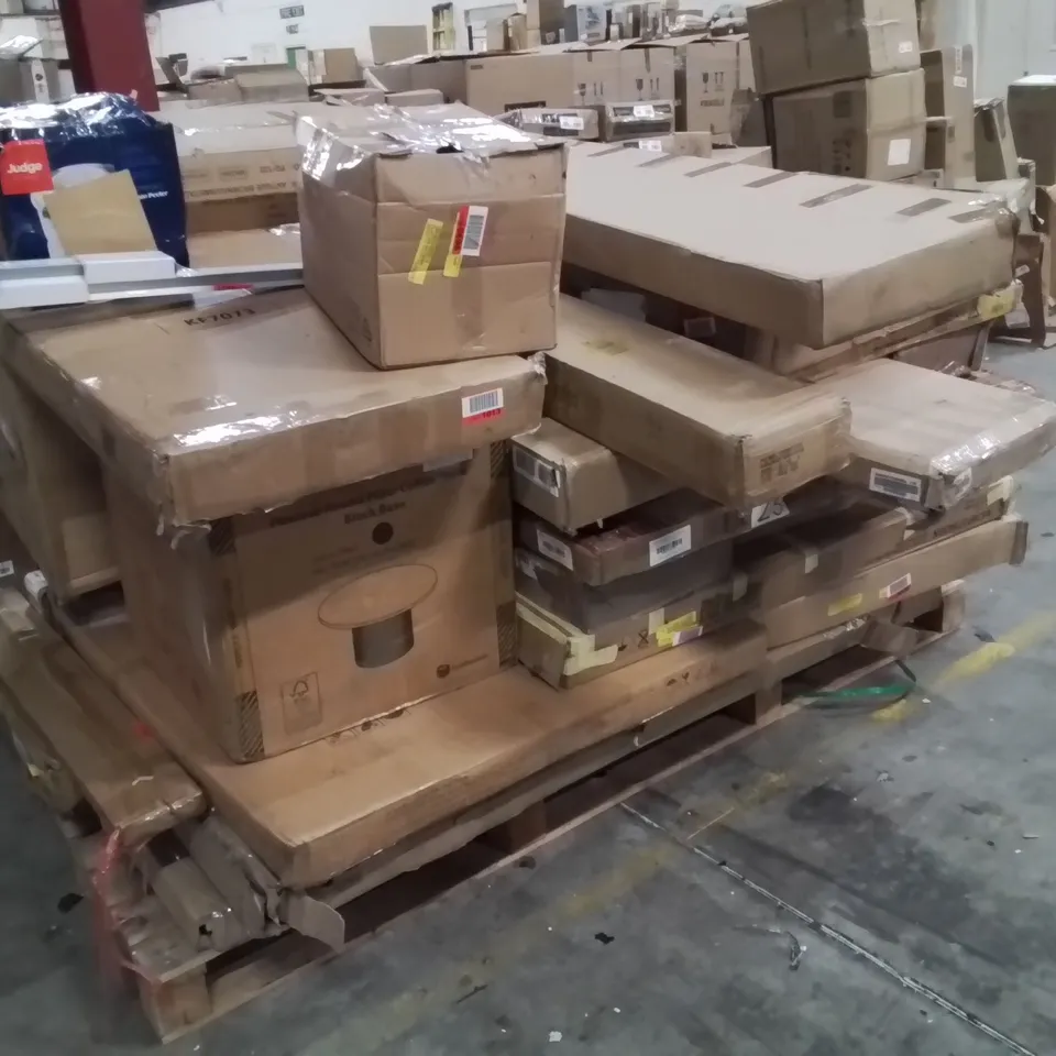 PALLET OF INCOMPLETE FURNITURE SETS