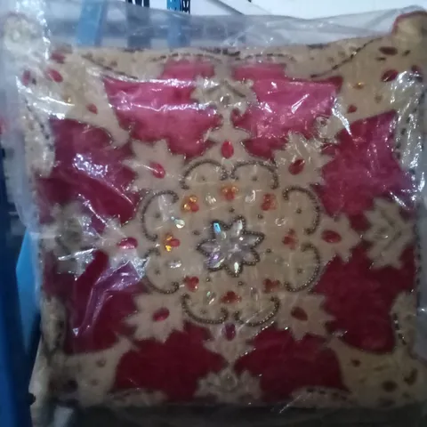 BAGGED MCCONNELL SQUARE SCATTER CUSHION