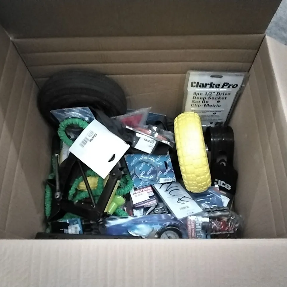 BOXED CONTAINS ASSORTED TOOLS/EQUIPMENT INCLUDING: SCISSOR JACKET, GRITBLASTING GUN, 6AMP BATTERY CHARGER, SPLINE SET, TUBES, TYRES ECT