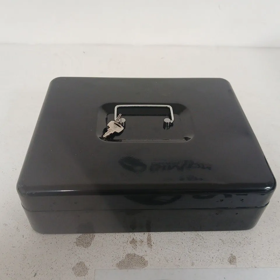  BLACK METAL SAFE WITH KEY LOCK