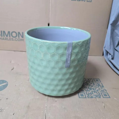 BOX OF 4 GISELA GRAHAM TEXTURED POT COVERS GREEN