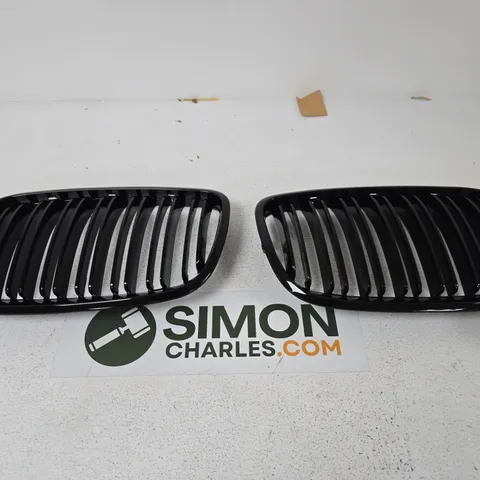 BMW GRILLE PIECES 