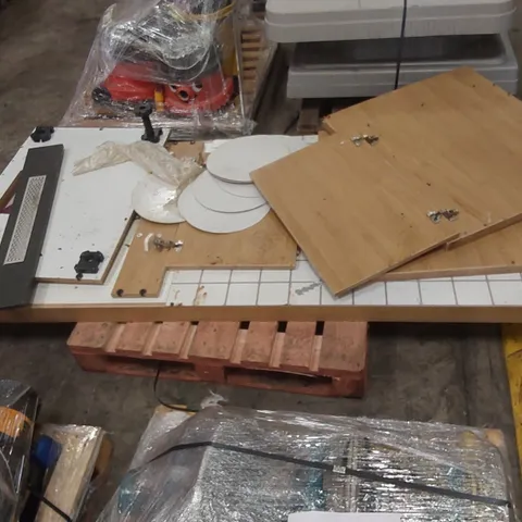 PALLET CONTAINING ASSORTED KITCHEN/CATERING FITTINGS