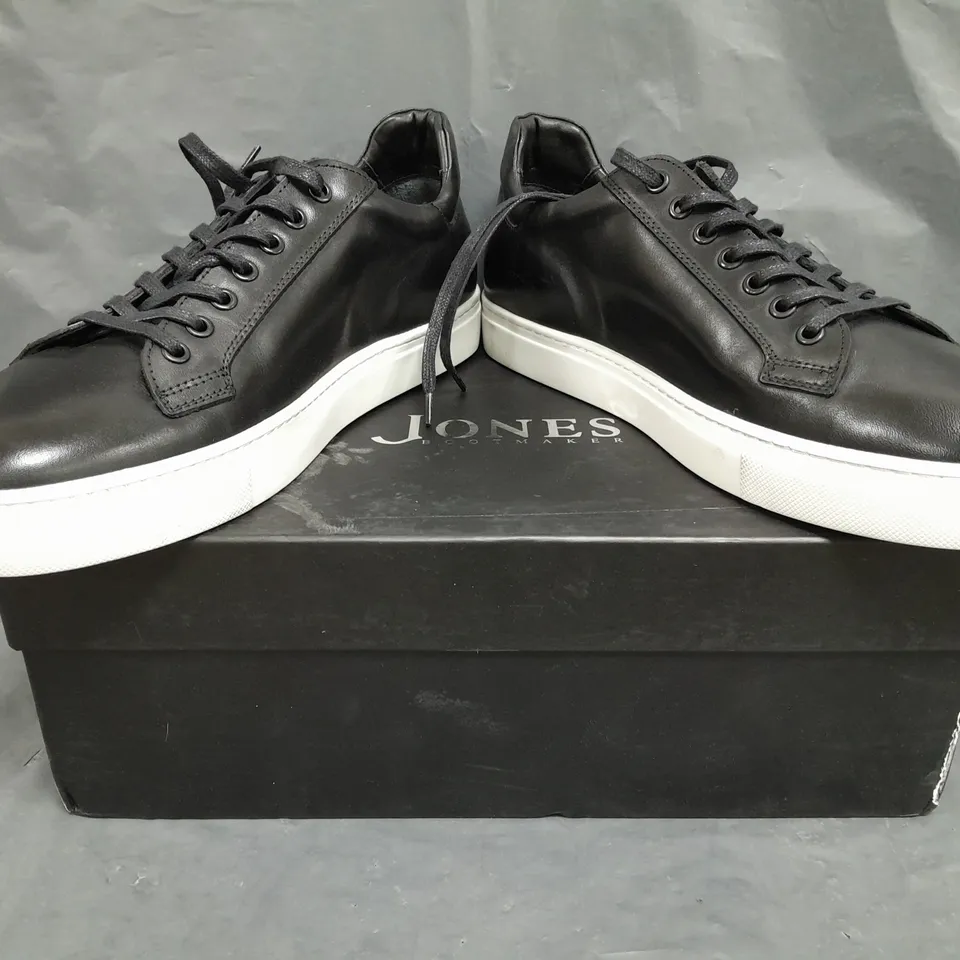 BOXED PAIR OF JONES SIMON LEATHER SHOES IN BLACK SIZE UK 10