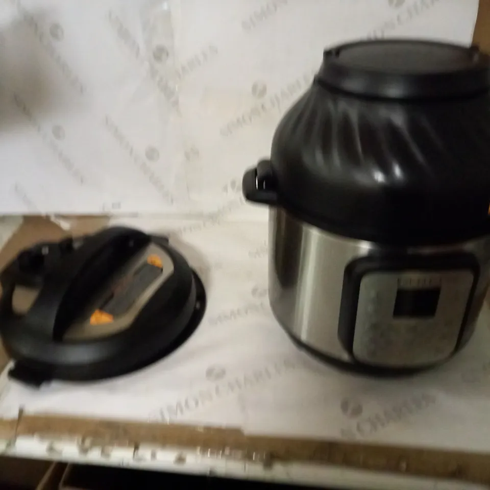 INSTANT POT DUO CRISP AIR FRYER MULTICOOKER