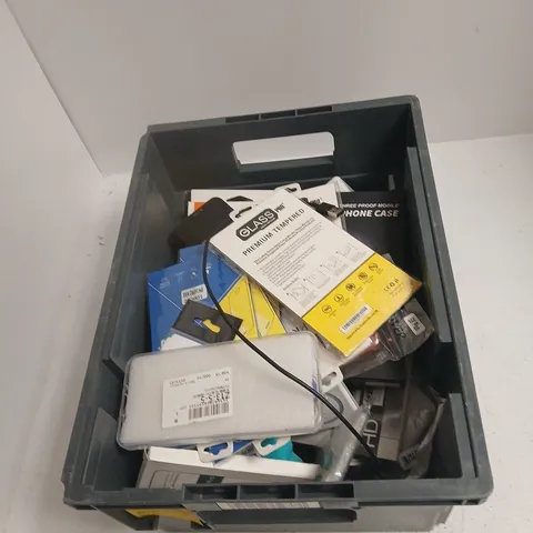 TOTE OF APPROXIMATELY 20 ASSORTED SCREEN PROTECTORS/PHONE CASES TO INCLUDE: ELEMENTAL GUARD FOR PSA 