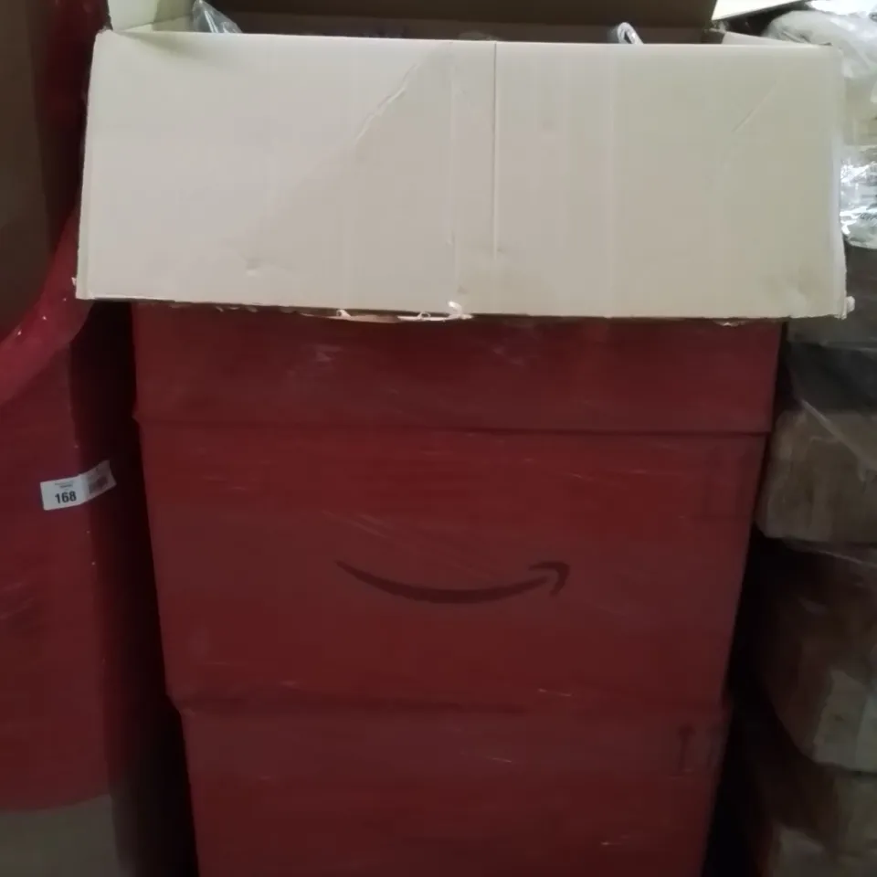 PALLET CONTAINING VARIOUS ASSORTED ITEMS TO INCLUDE, TIGHTS, SPONGES, CANDY CANES, MOOD DIARIES,  PORK SCRATCHINGS ECT. 