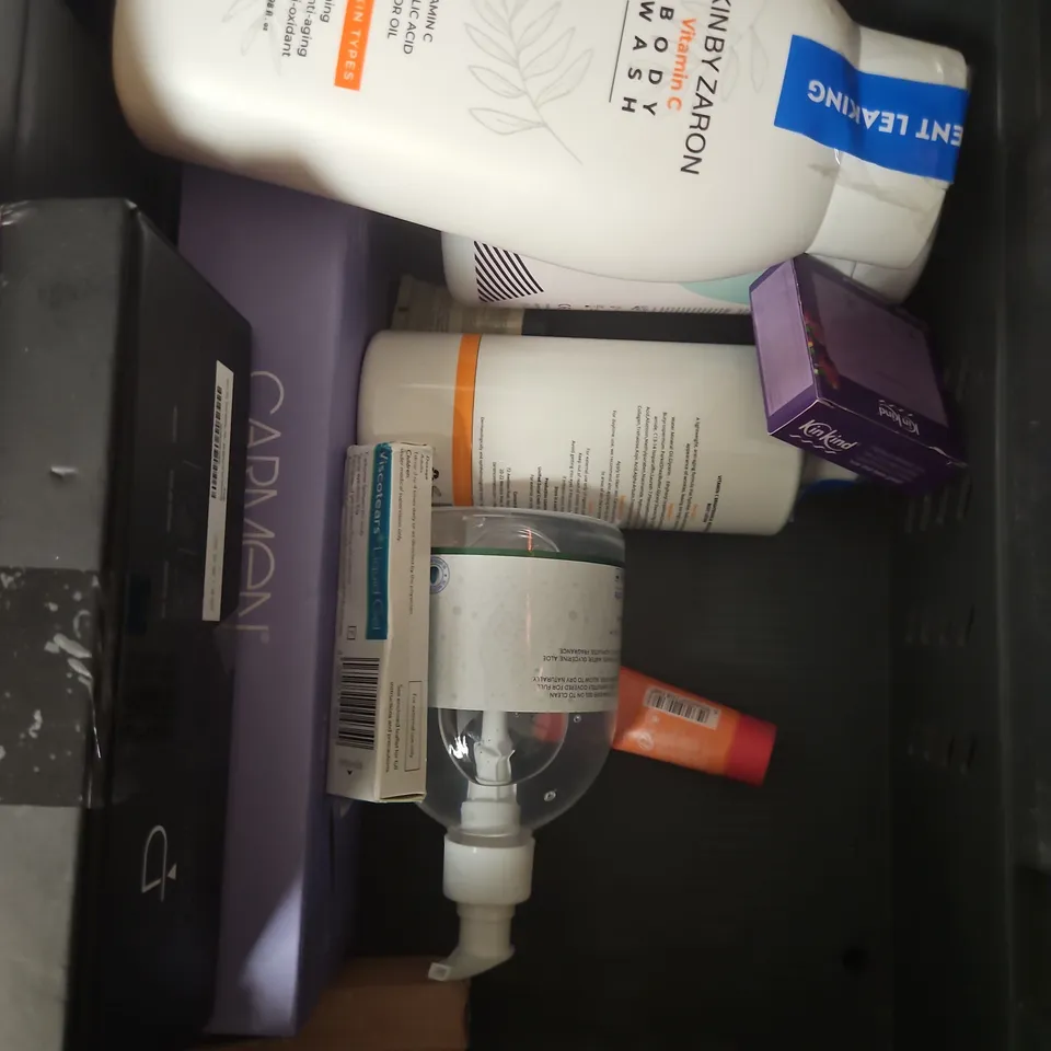 APPROXIMATEY 20 ASSORTED HEALTH AND BEAUTY PRODUCTS TO INCLUDE - HAIRBURST CONDITIONER - BEAUTY OF JOSEON RED BEAN REFRESHING PORE MASK - CURLY'S WAY LEAVE IN - ETC