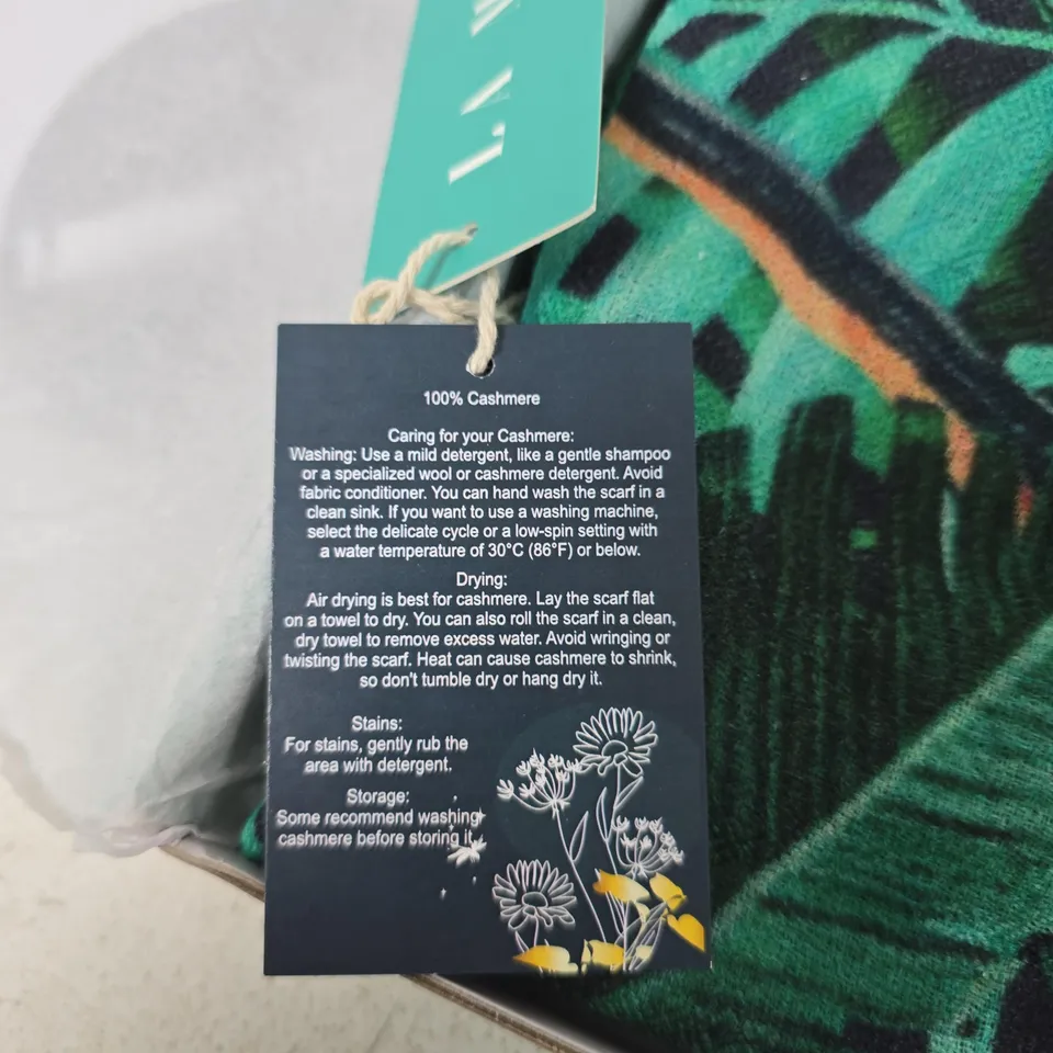 LA MAREY 100% CASHMERE SCARF – GREEN LEAF PRINT