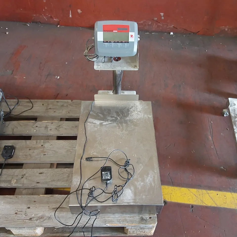 OHAUS DEFENDER 3000 BENCH SCALE WITH T31P DISPLAY