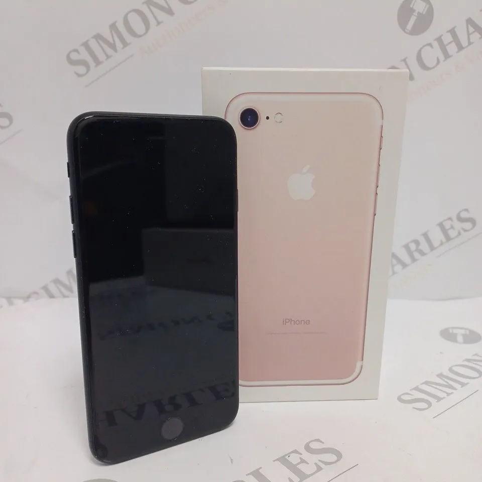 APPLE IPHONE 7 (A1778) SMARTPHONE