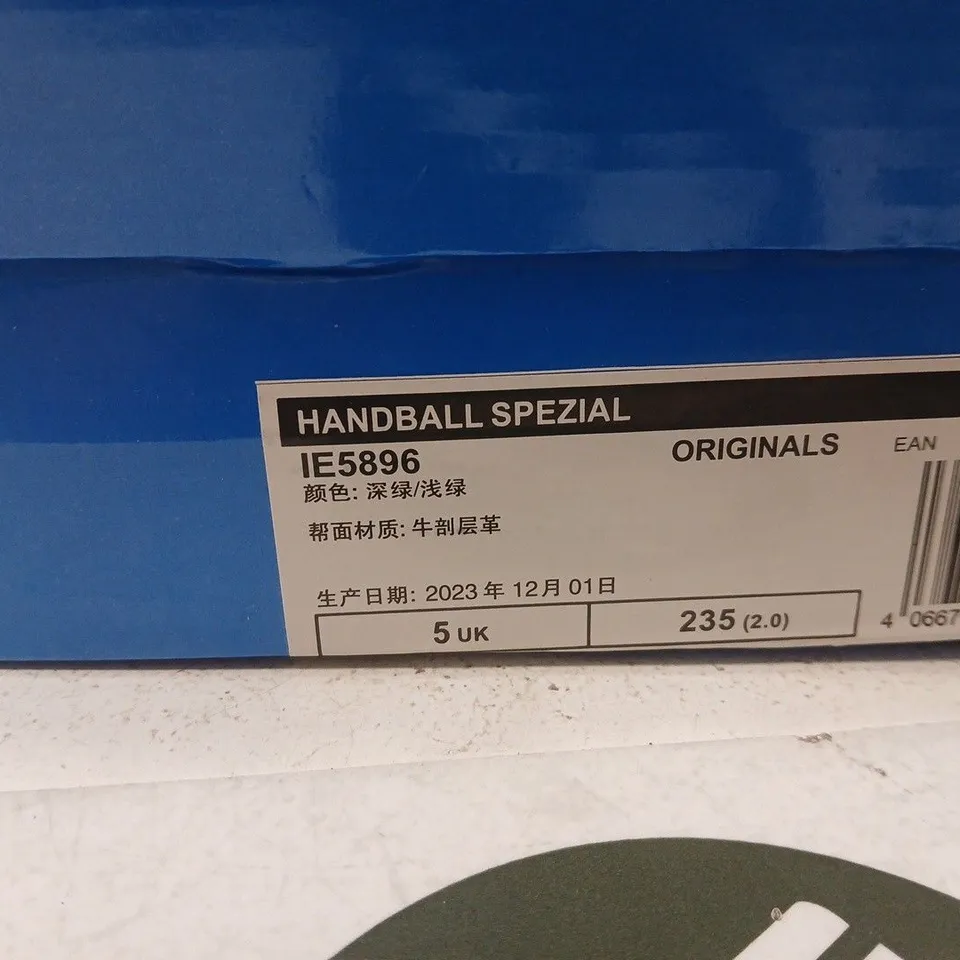 ADIDAS HANDBALL SPEZIAL IE5896 SNEAKERS – GREEN SUEDE, UK 5 (EU 39) – BOXED