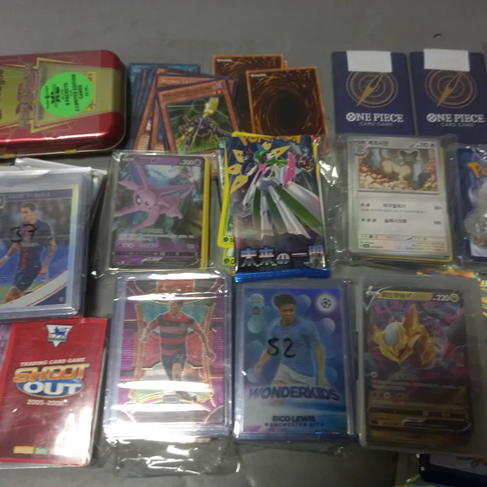 LARGE QUANTITY OF ASSORTED COLLECTORS AND TRADING CARDS TO INCLUDE ONE PIECE, POKEMON, FIFA AND YU-GI-OH