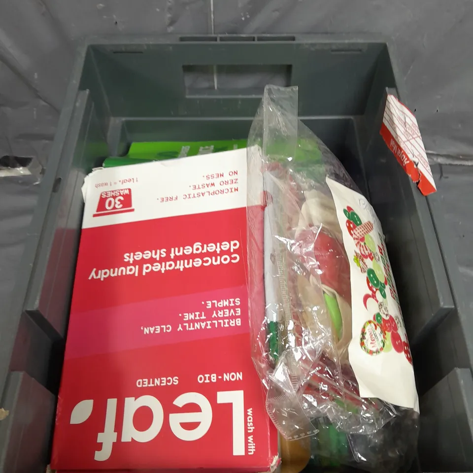 APROXIMATELY 15 ASSORTED HOUSEHOLD ITEMS TO INCLUDE PAINT , DETERGENT SHEETS , ETC 