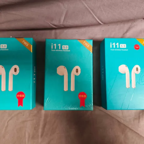 BOX OF APPROXIMATELY 10 ASSORTED WIRELESS HEADSET EARPHONES