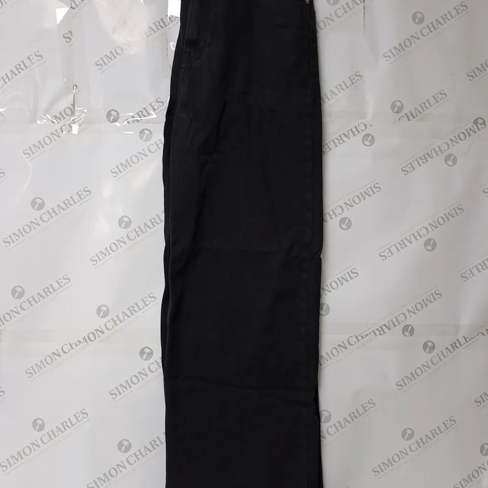 H&M BLACK DENIM JEANS SIZE 12 