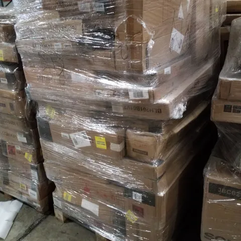 PALLET CONTAINING ASSORTED PRODUCTS INCLUDING BLANKET SHELF, MAILBOX & PORTABLE OPEN SHELVING