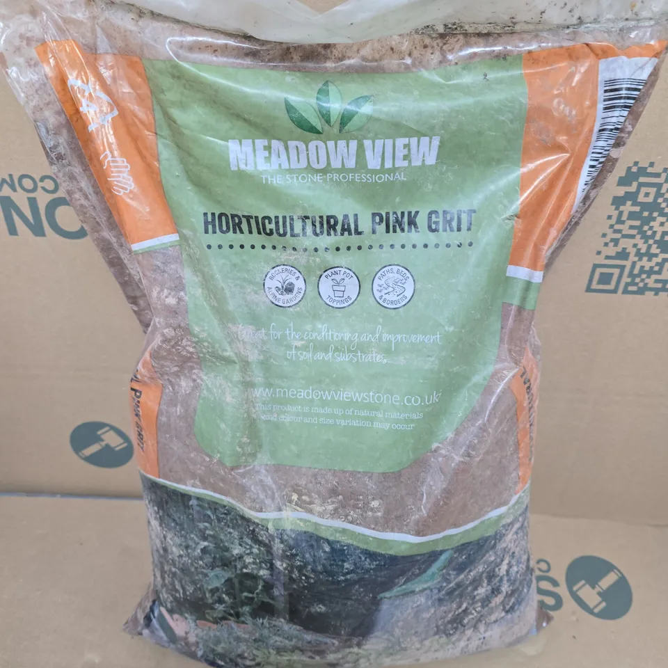 MEADOW VIEW HORTICULTURAL PINK GRIT 