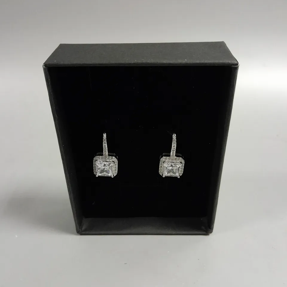INFINITY DIAMOND JEWELLERY SQUARE PENDANT EARRINGS 