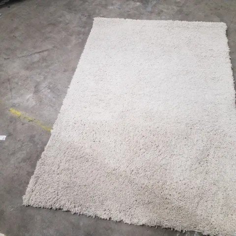 QUALITY DESIGNER AREA RUG    - APPROXIMATELY 198X133CM