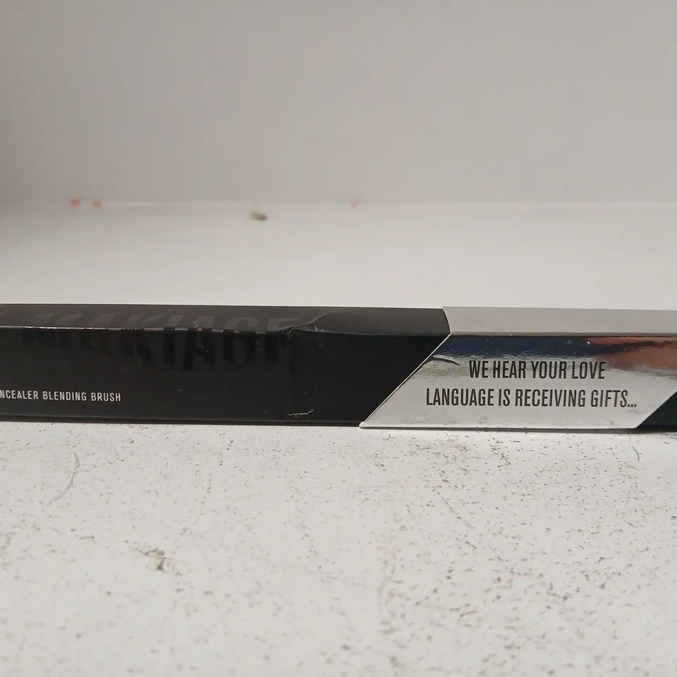 IL MAKIAGE CONCEALER BLENDING BRUSH