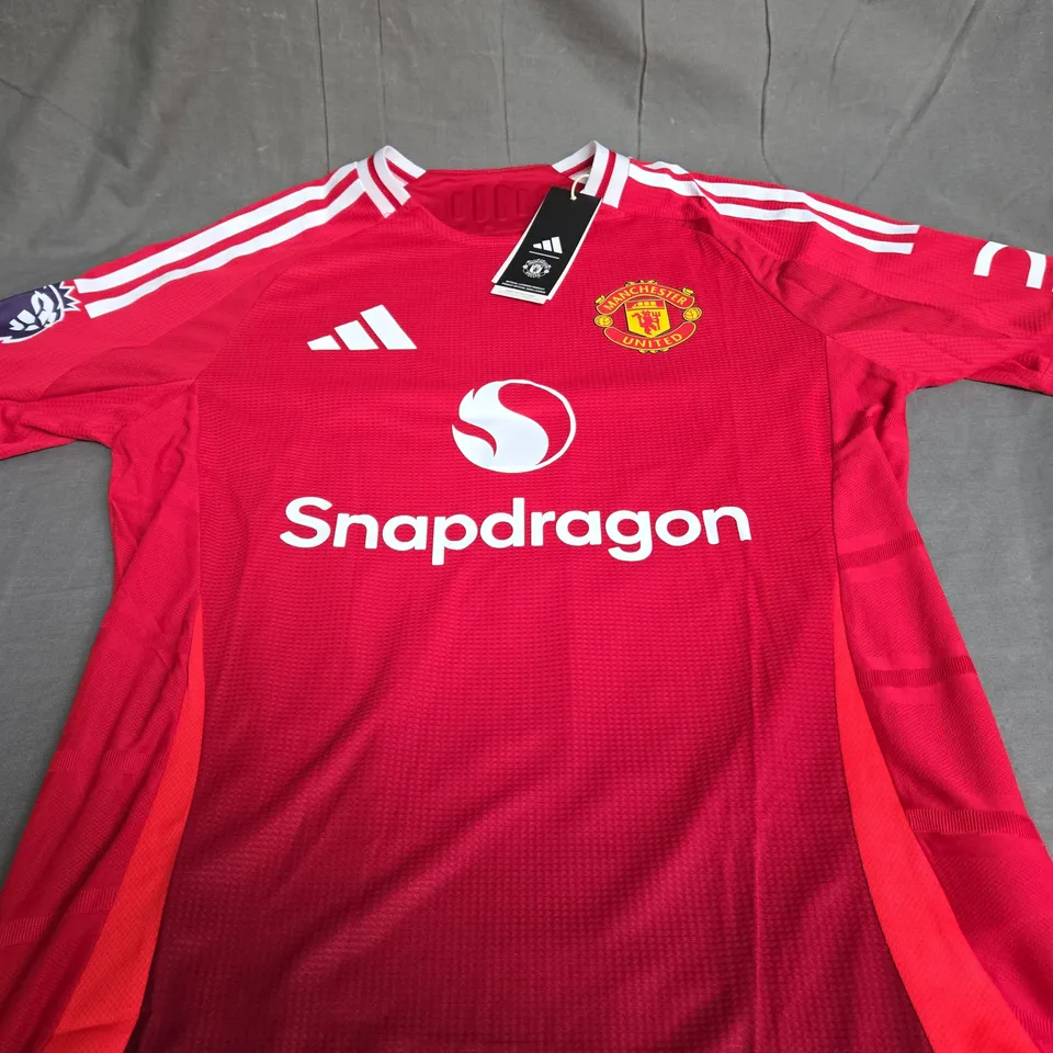 MANCHESTER UNITED FC HOME JERSEY WITH RASHFORD 10 - SIZE M