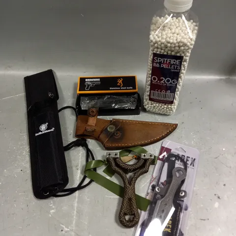 APPROXIMATELY 10 ASSORTED LEISURE & AIRSOFT PRODUCTS TO INCLUDE BB PELLETS, SLING SHOT, SHEATH ETC - COLLECTION ONLY