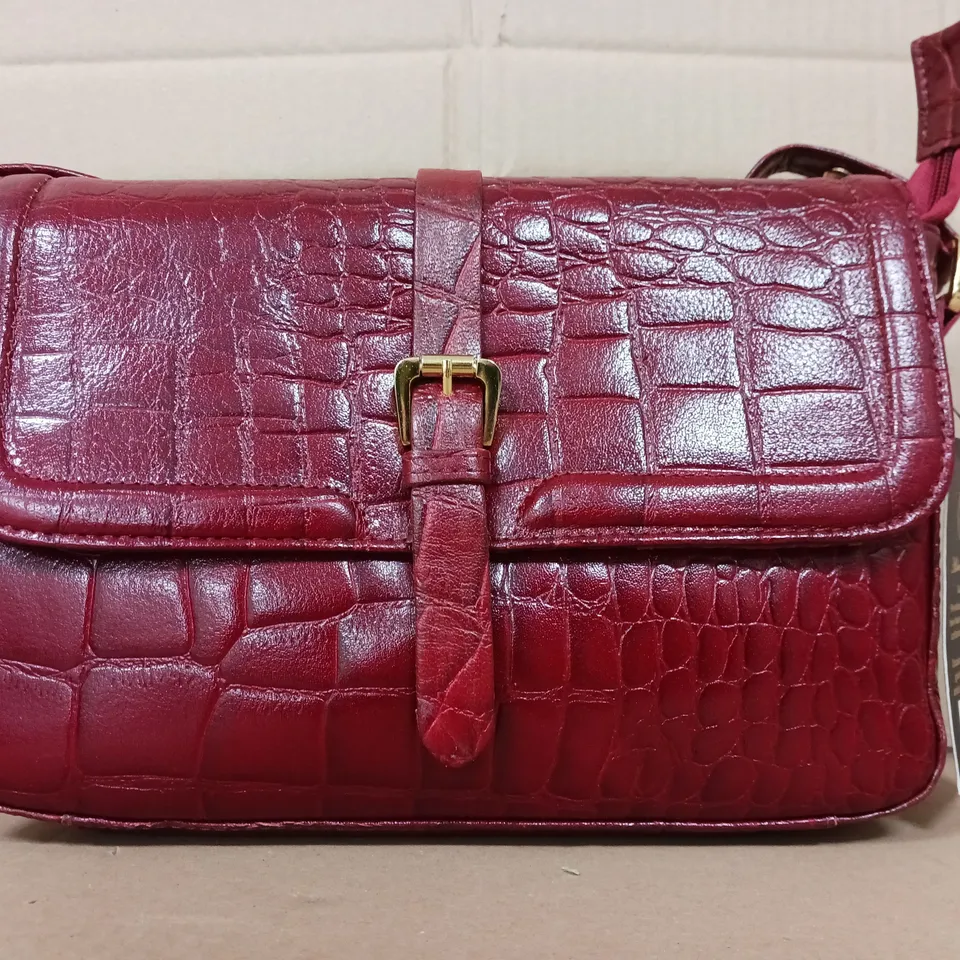 ASHWOOD LEATHER CHLOE RED OVER THE SHOULDER BAG 