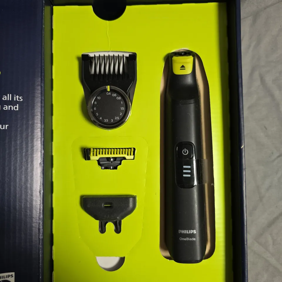 PHILIPS ONEBLADE PRO GROOMING TRIMMER – BOXED 