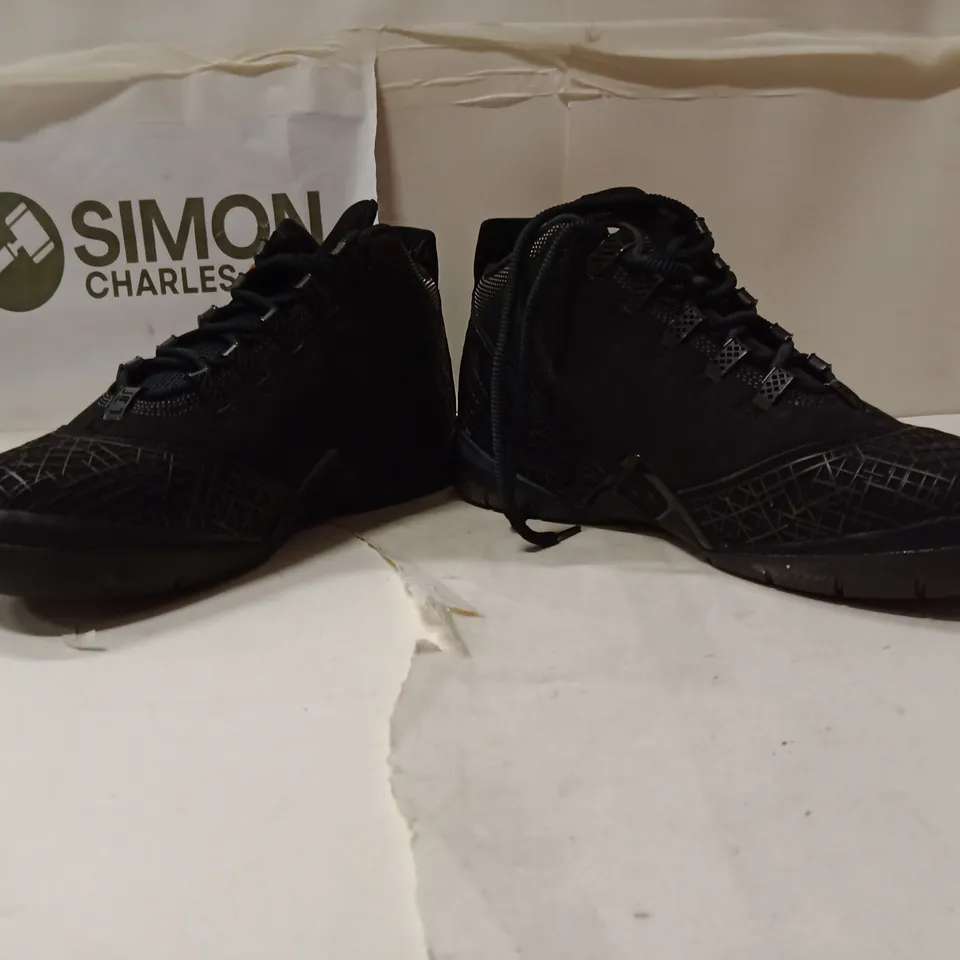 BOXED NIKE ZOOM SOLDIER II – UK 8 (EU 42.5)
