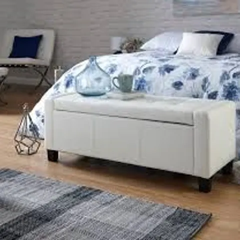 BOXED GFW VERONA WHITE OTTOMAN STORAGE BENCH (1 BOX)